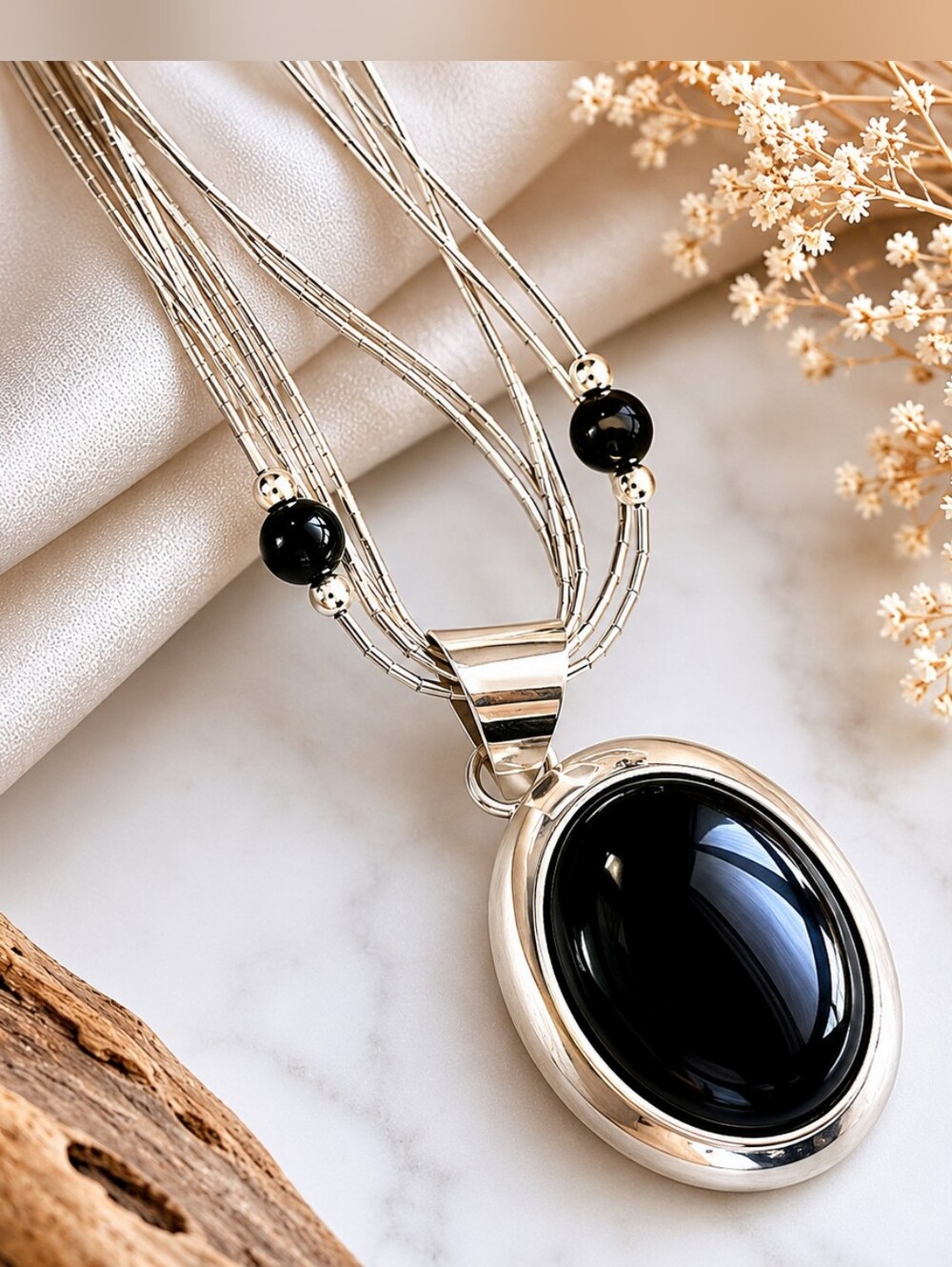 Vintage Silver Magic Sterling Silver Black Onyx Liquid Silver Necklace Southwest